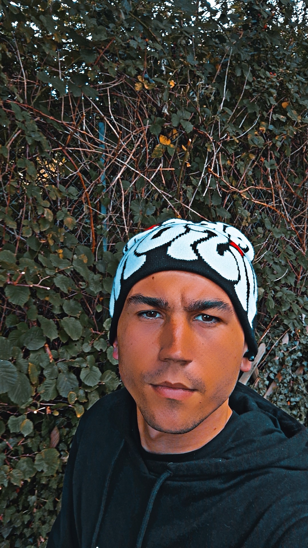 Profil de Yenis, 20 ans, Plan Cul à Dawwār Ḩasan