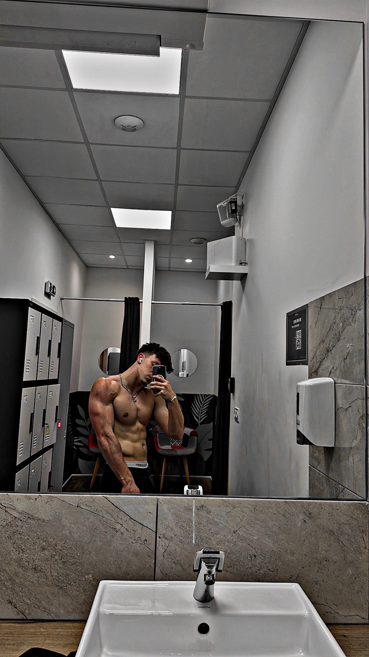 Profil de Kenan, 18 ans, Plan Cul à Al Bāsikīyah