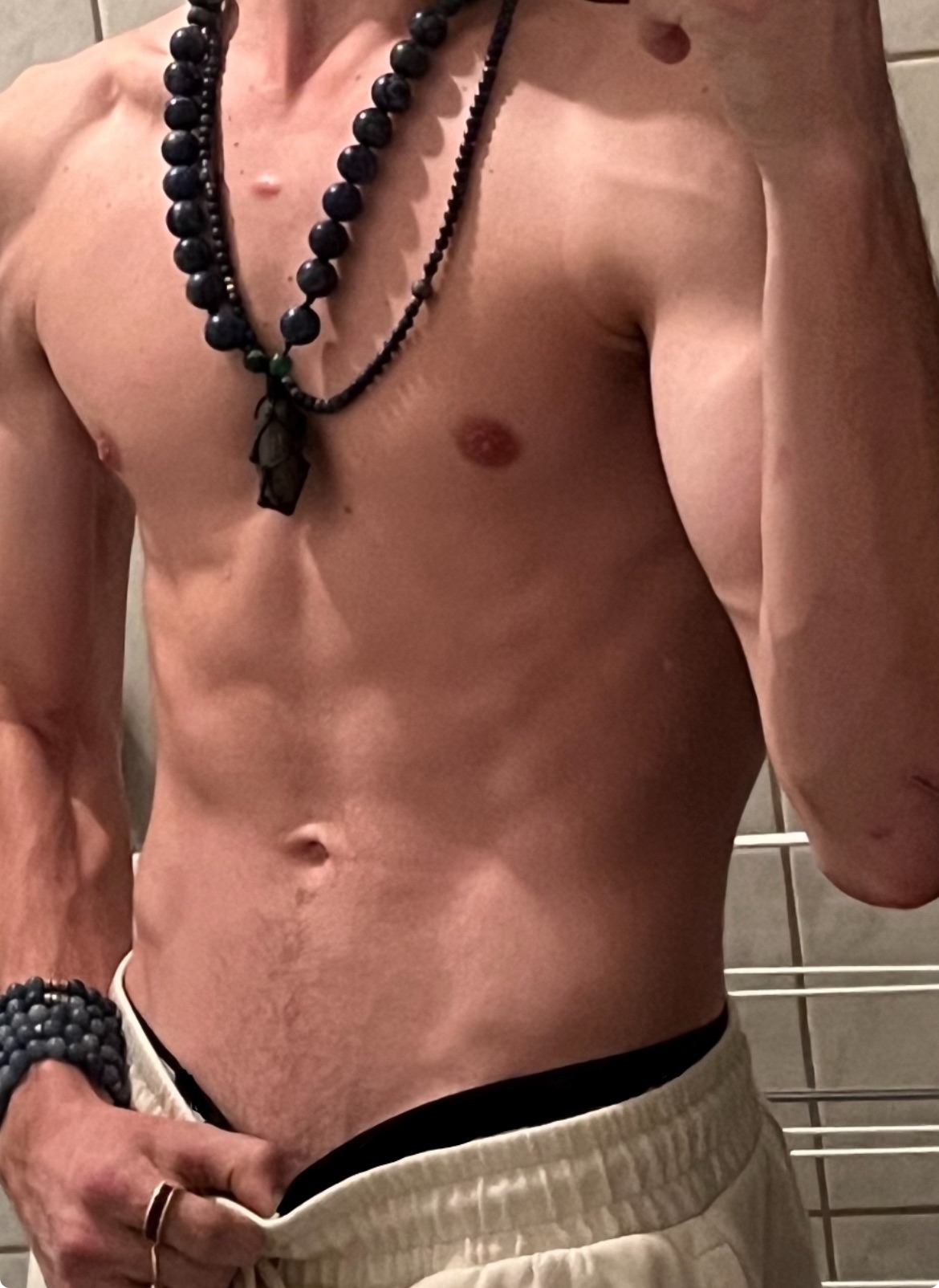 Profil de Kean, 20 ans, Plan Cul à Khuzām