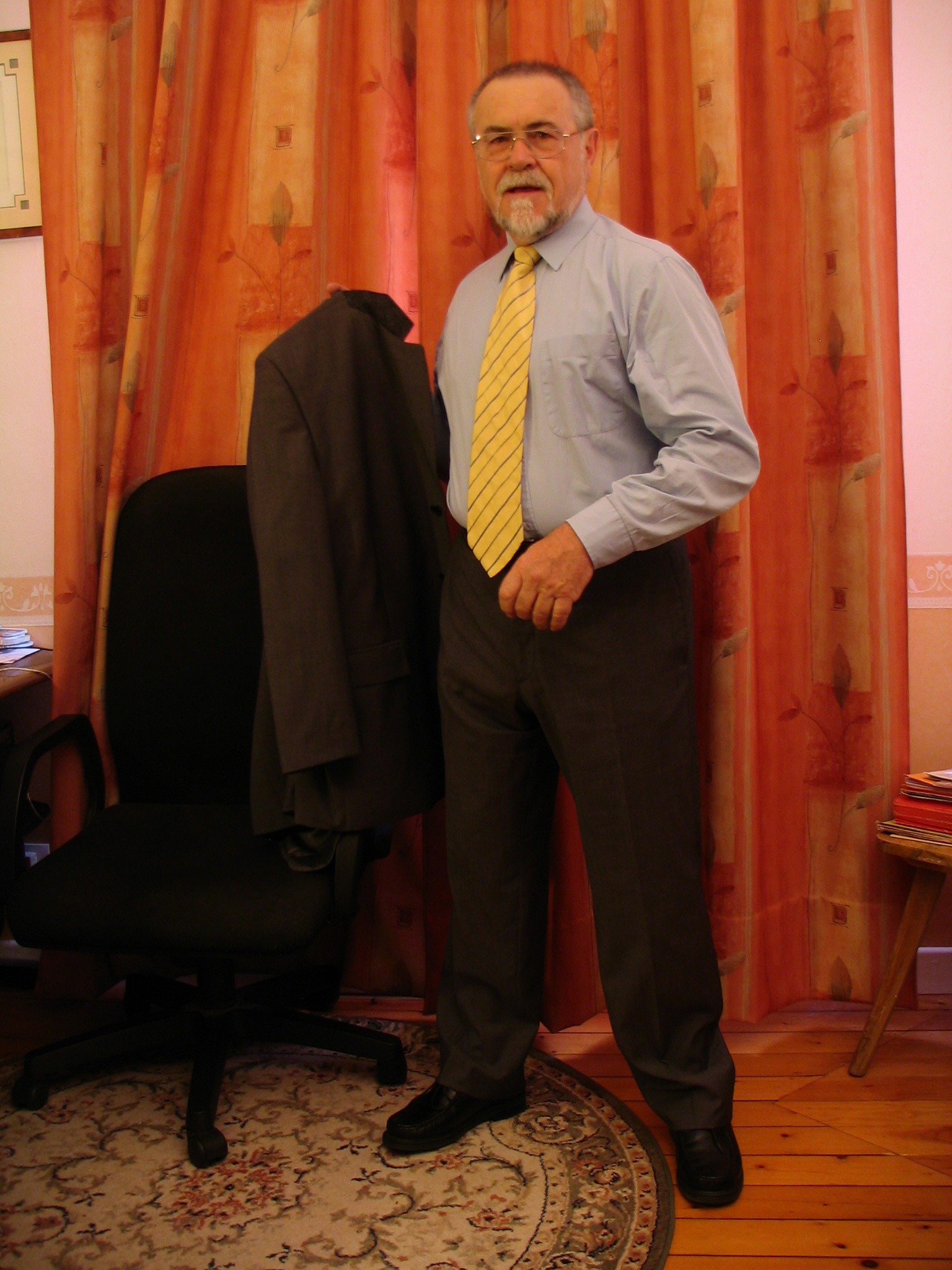 Profil de René, 55 ans, Plan Cul à Kawm Awsīm