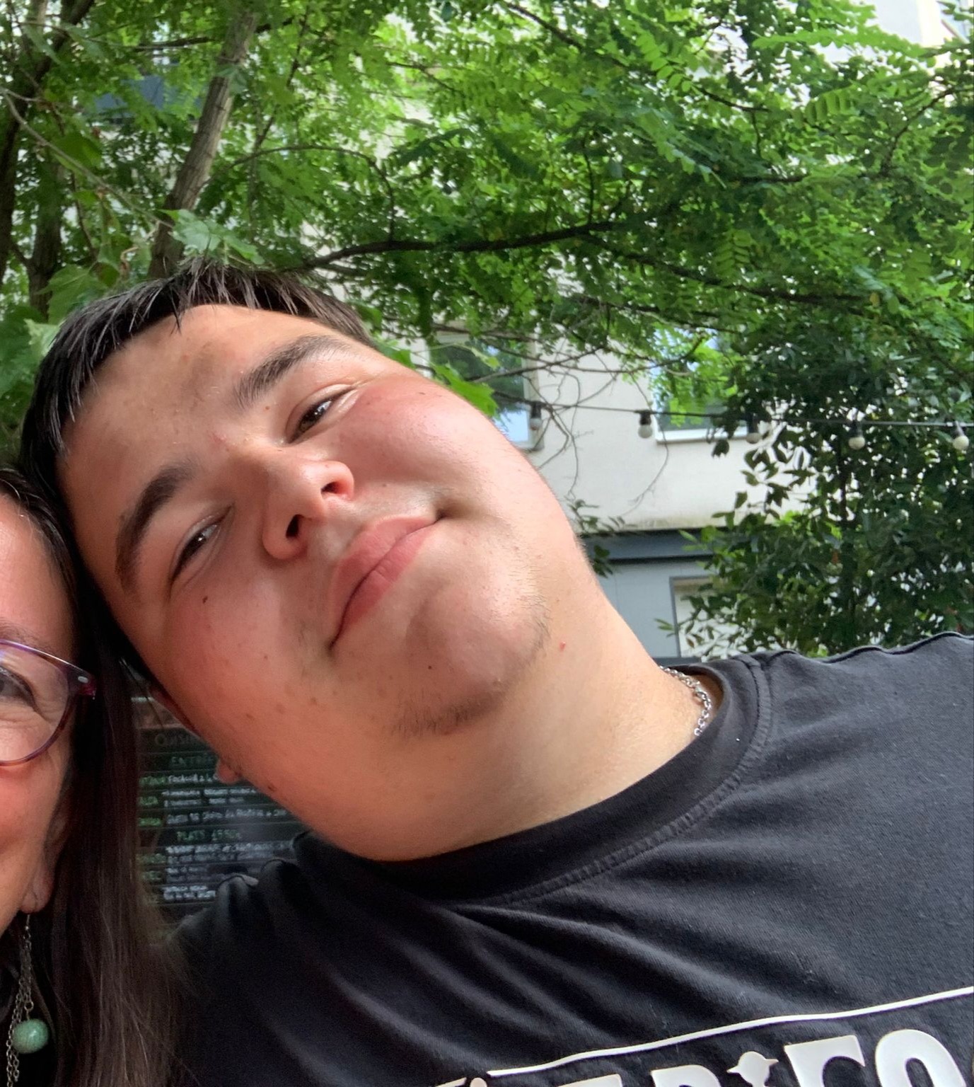 Profil de Jezy, 21 ans, Plan Cul à ‘Ayn Sukhnah