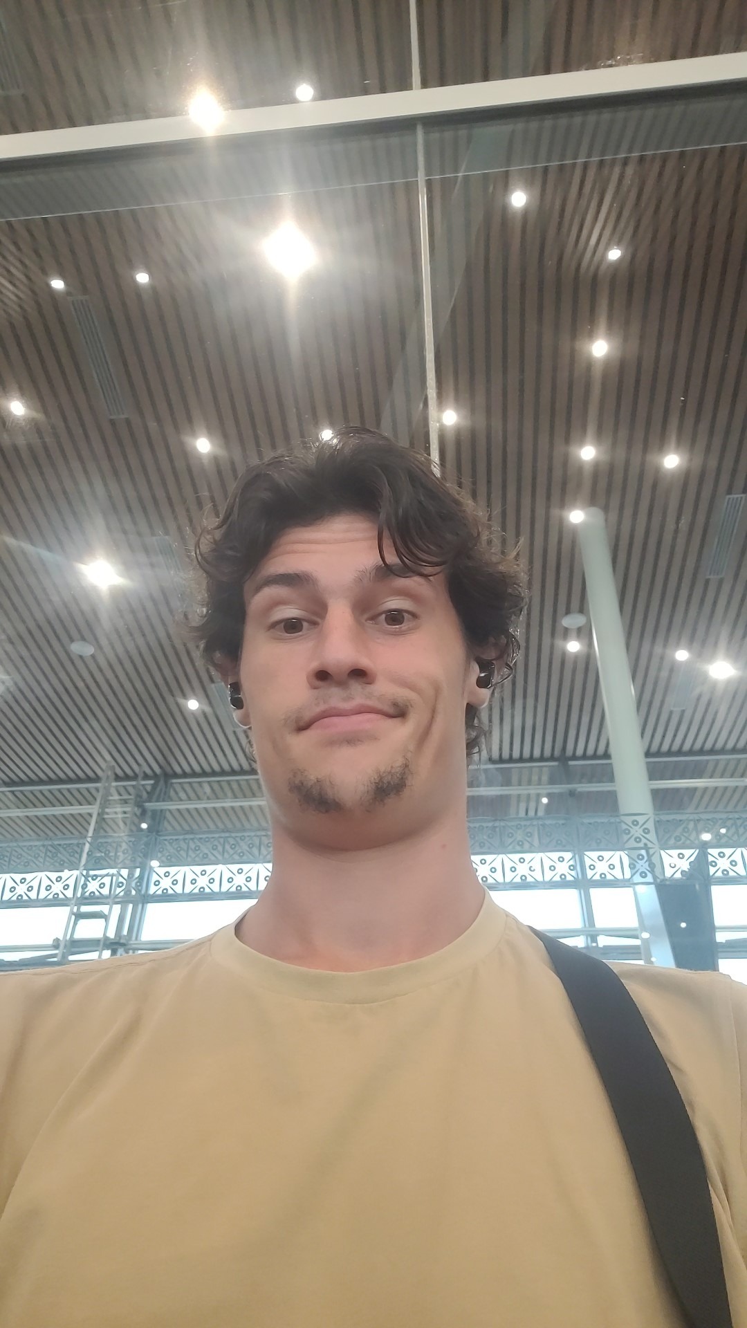 Profil de Nadim, 27 ans, Plan Cul à Bab al-Azab