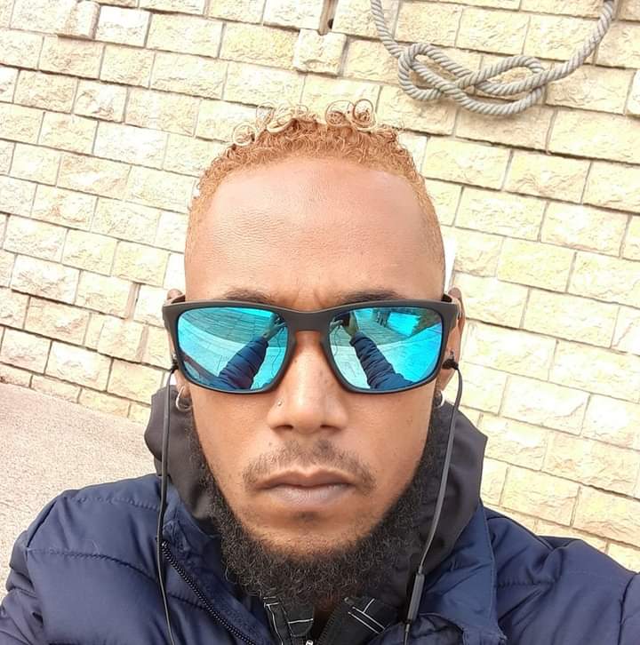 Profil de Vyns, 31 ans, Plan Cul à Jabal Ḩawf