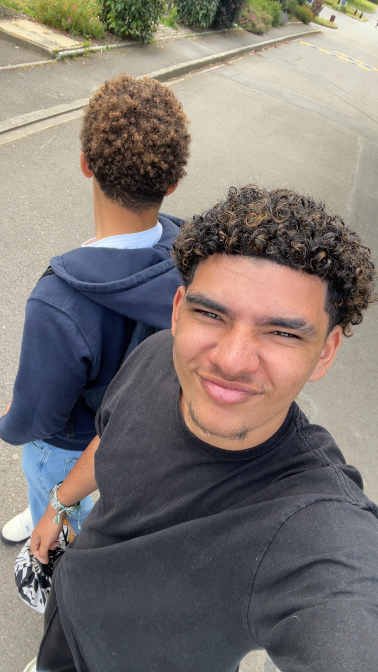 Profil de Frantz, 23 ans, Plan Cul à Al Jāwlī