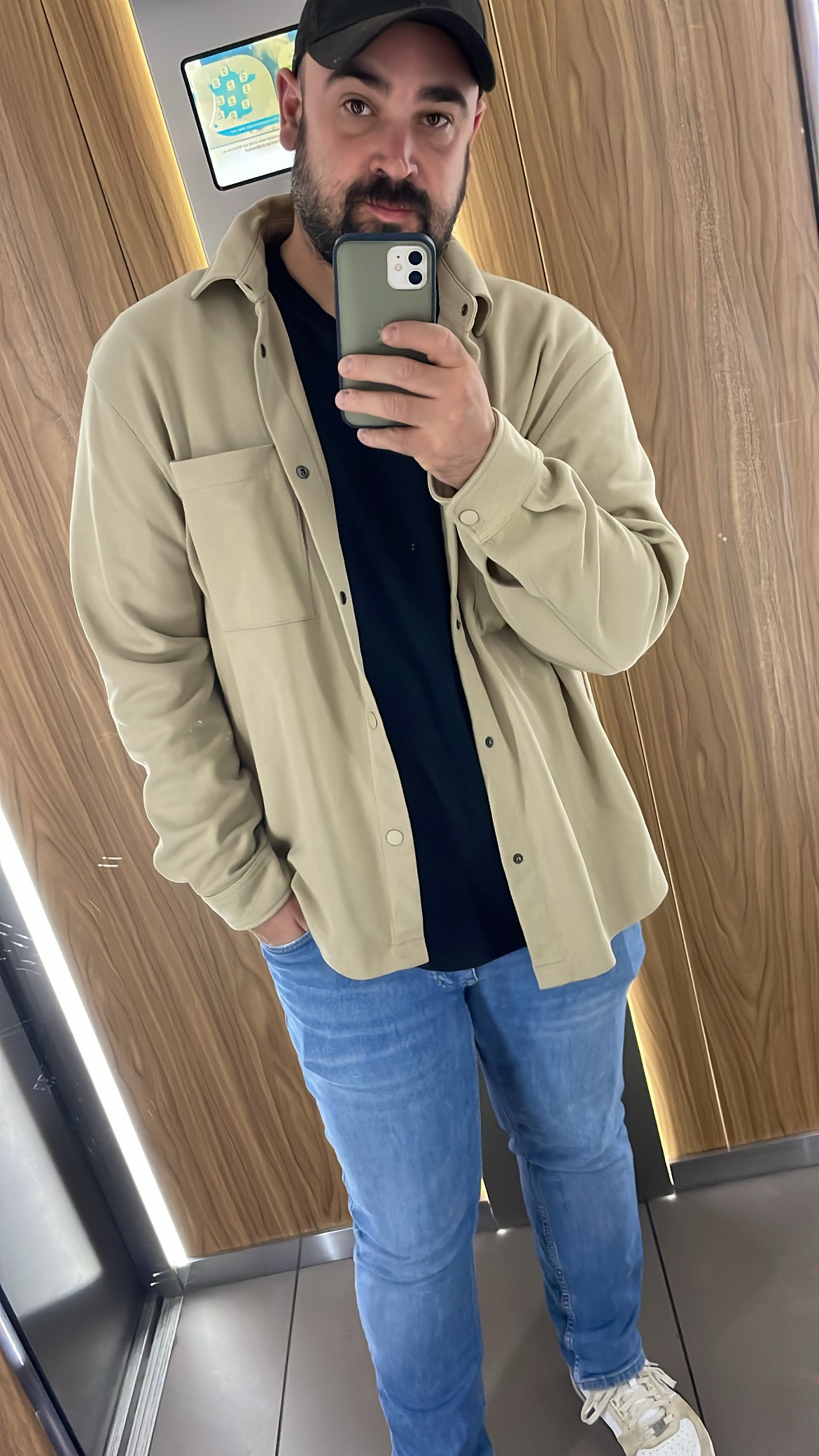 Profil de Leis, 32 ans, Plan Cul à Sīdī Ḩammūd