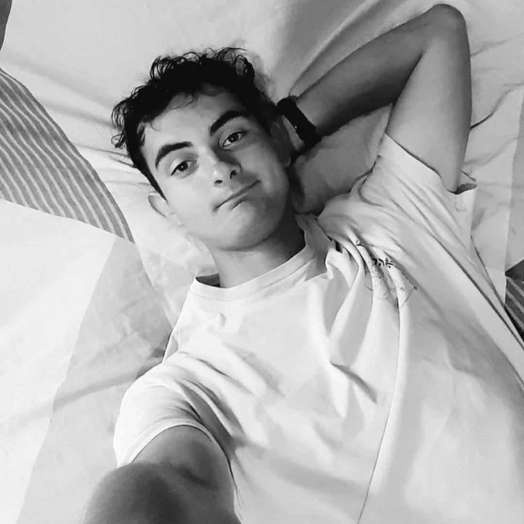 Profil de Czeslas, 18 ans, Plan Cul à Nazlat ‘Alī