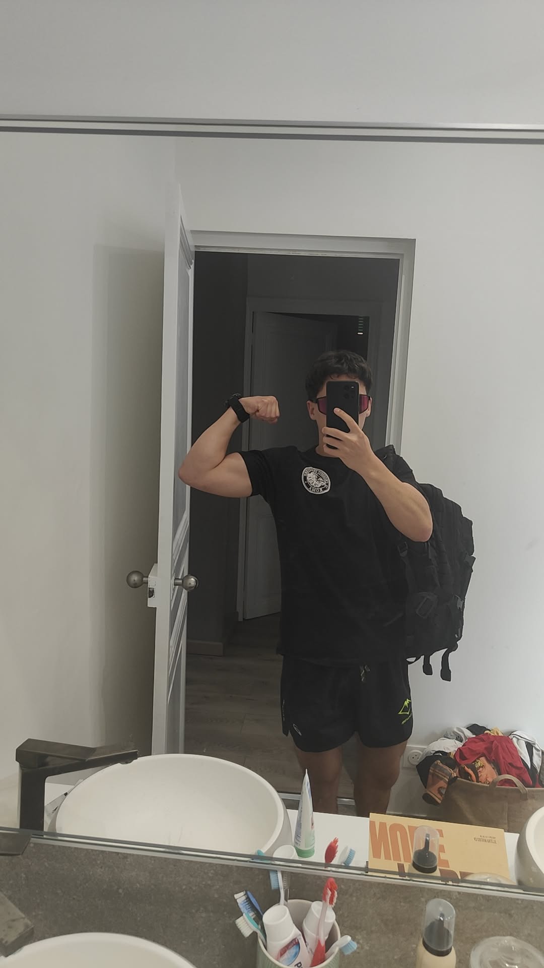 Profil de Yamen, 19 ans, Plan Cul à Bab al-Mudarrag