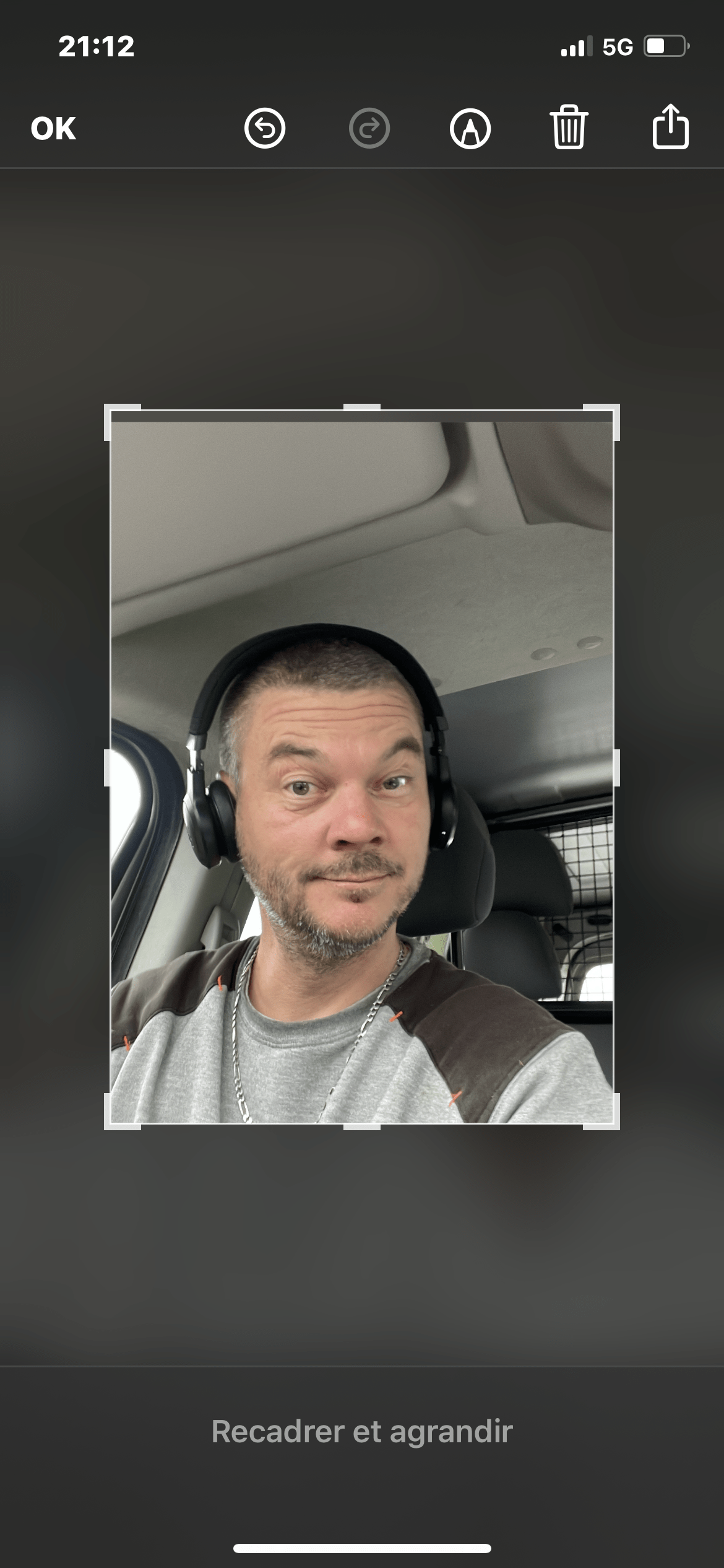 Profil de Ilyess, 24 ans, Plan Cul à ‘Izbat Raslān