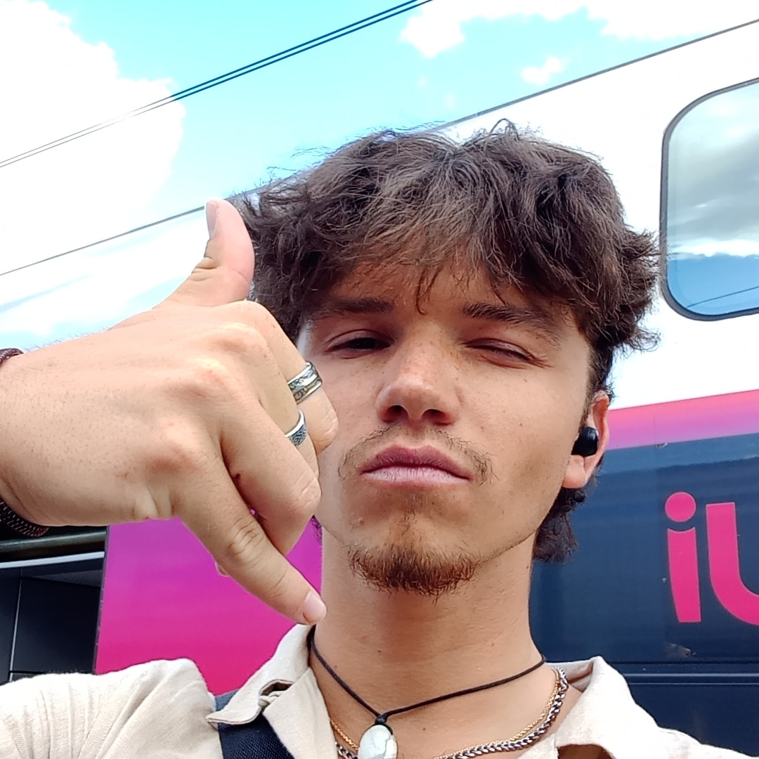 Profil de Douga, 21 ans, Plan Cul à ‘Izbat Dumyah