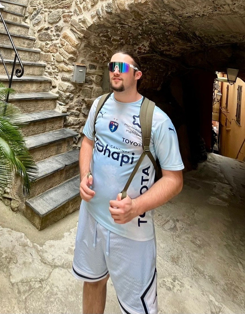 Profil de Mahedine, 20 ans, Plan Cul à Imbābah