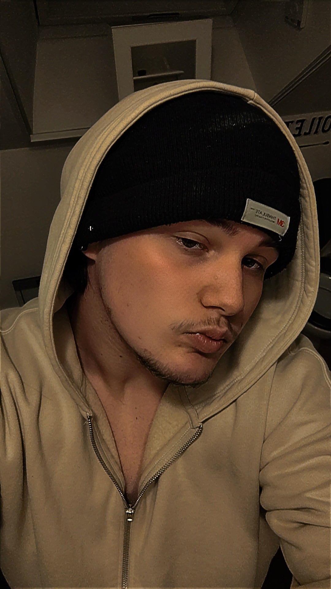 Profil de Socrate, 23 ans, Plan Cul à Al Khawalid